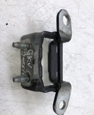 Nissan Juke I F15 Loading door upper hinge 
