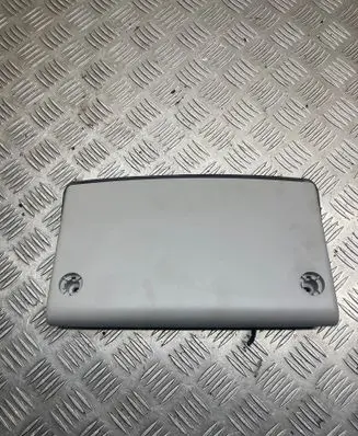 Renault Latitude (L70) Third/center stoplight