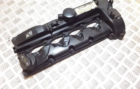 Mercedes-Benz Sprinter W906 Rocker cam cover A6510100230