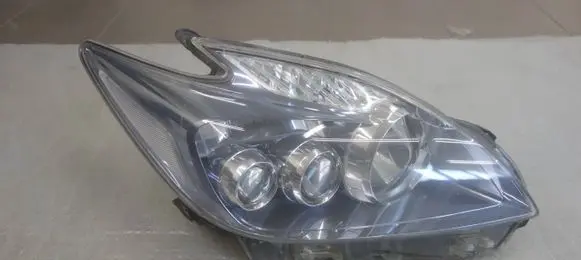 Toyota Prius (XW50) Headlight/headlamp