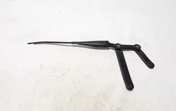 Front wiper blade arm