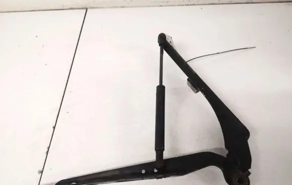 Volvo V70 Tailgate/trunk/boot hinge