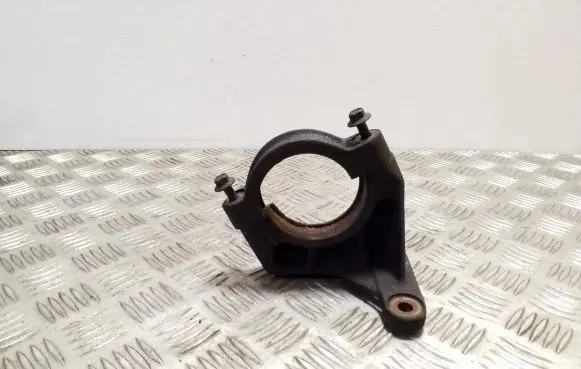 Volvo V70 Driveshaft support bearing bracket 9143465