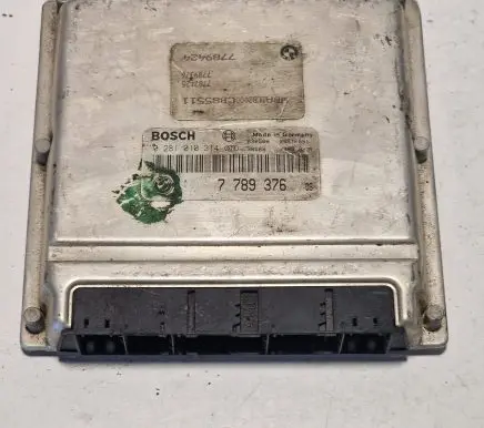 BMW 5 E39 Engine control unit/module 7789376 0281010314