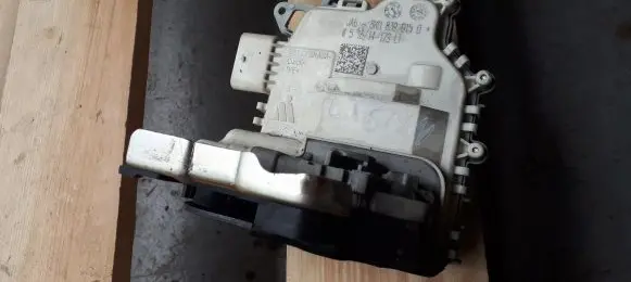 Audi A4 S4 B8 8K Rear door lock 8K0839015D