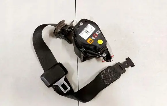 Opel Ampera Front seatbelt 22782759