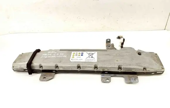 Mazda CX-30 Hybrid / electric car battery BDMC67ZB3E