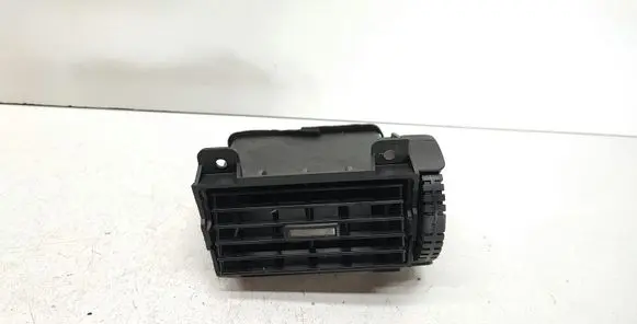 Nissan X-Trail T30 Dashboard side air vent grill/cover trim 687608H300