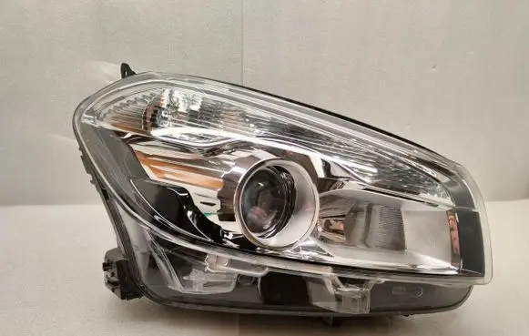 Nissan Qashqai Headlight/headlamp