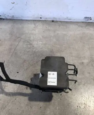 Mercedes-Benz CLS C218 X218 ABS Pump A2124310348