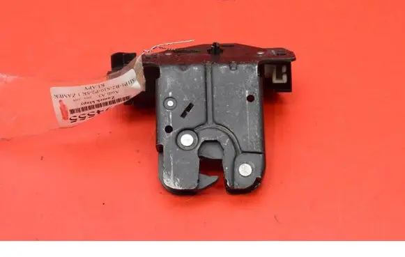 Audi A3 S3 A3 Sportback 8P Tailgate/trunk/boot lock/catch/latch 8P4827505B