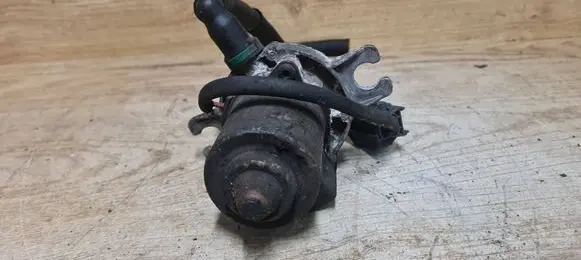 Vacuum pump