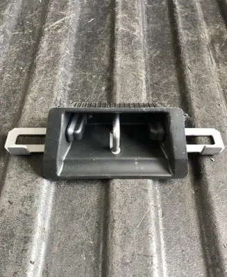 Volvo S90, V90 Loading door lock loop/hook striker 39832521