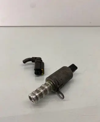 Peugeot 208 I Camshaft vanos timing valve V758776080 V75877608002