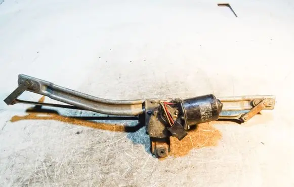 Volkswagen Golf II Front wiper linkage 191955605