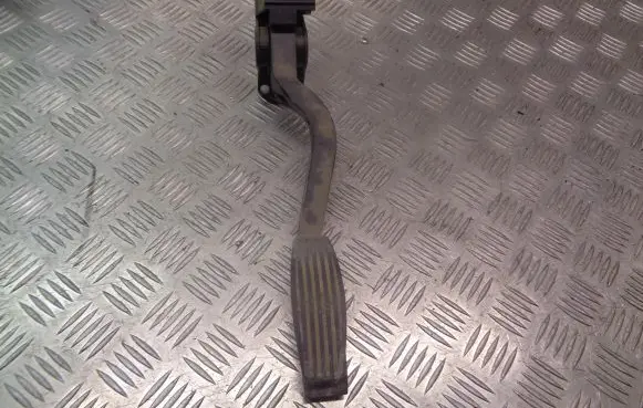 Alfa Romeo 147 Accelerator pedal position sensor 0281002380