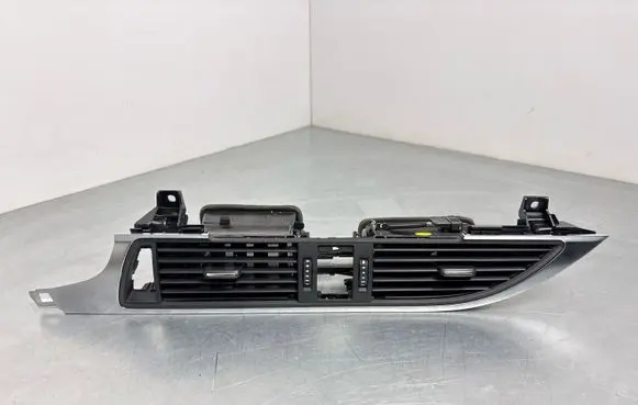 Audi A6 S6 C7 4G Dash center air vent grill 4G1820951