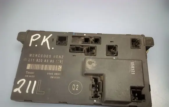 Mercedes-Benz E W211 Door control unit/module 211820838509