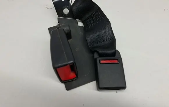 Mini One - Cooper Clubman R55 Rear seatbelt buckle 2758069