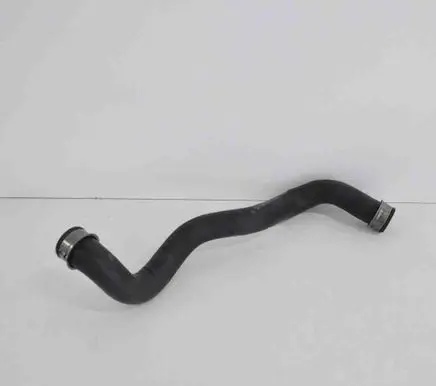 Mercedes-Benz E W212 Engine coolant pipe/hose A2045013182