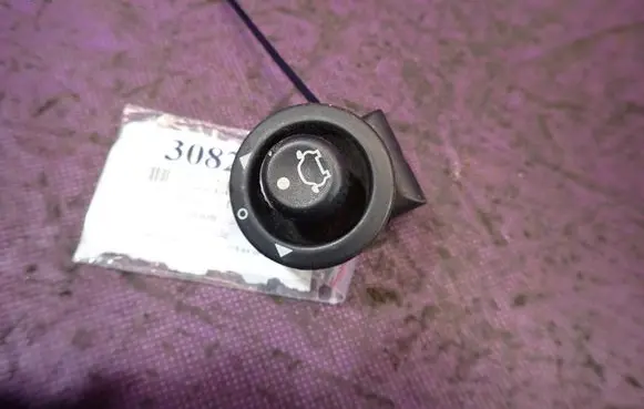 Ford Fusion Wing mirror switch 