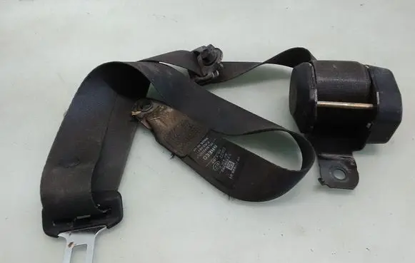 Opel Frontera B Front seatbelt 047102