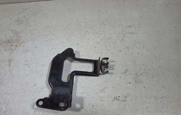 Volkswagen Crafter Intercooler pipe mounting bracket 7C0819067A
