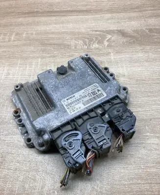 Peugeot 207 Engine control unit/module ECU 9664843780 0281013872 9653958980