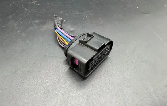 Skoda Superb B8 (3V) Headlight/headlamp wiring loom/harness 3C0973737 61897103