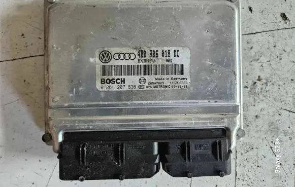 Audi A6 S6 C5 4B Engine control unit/module 4B0906018DC 26SA7869 0261207636