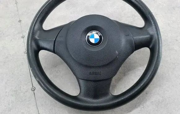 BMW 1 E81 E87 Steering wheel 67630766775155