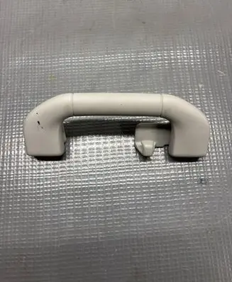 Mercedes-Benz E W212 Rear interior roof grab handle A2048100151