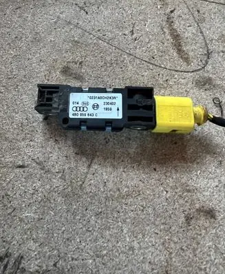 Audi A6 S6 C5 4B Airbag deployment crash/impact sensor 4B0959643C 230402 0231A0CH2K3R