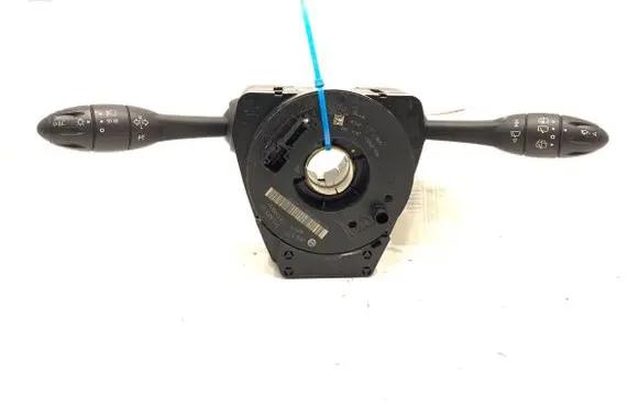 Wiper turn signal indicator stalk/switch