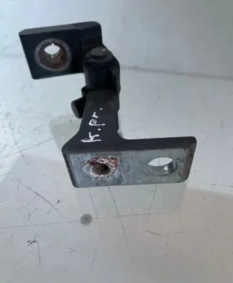 Audi A4 S4 B8 8K Front door upper hinge 8K0831401E