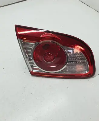 Hyundai Santa Fe Tailgate rear/tail lights 924052B5