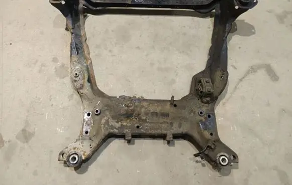 Volvo V70 Front subframe 