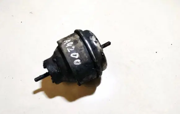 Volkswagen PASSAT B5 Engine mount bracket