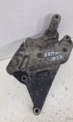 Volkswagen Jetta V Engine mounting bracket 03G199207F