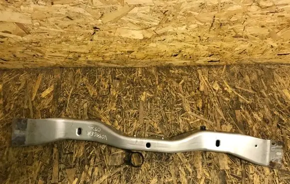 Chrysler Voyager Top upper radiator support slam panel