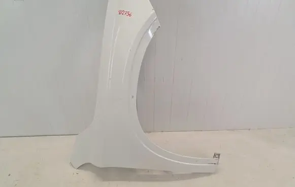 Mercedes-Benz GLA W156 X156 Fender A1568810201 B2756