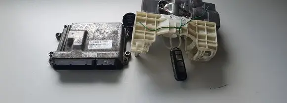 Mazda 3 II Engine control unit/module