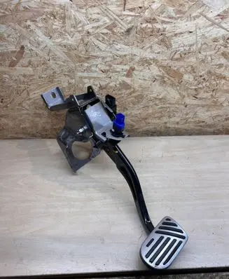 Hyundai Ioniq 5 Brake pedal 32800GI110
