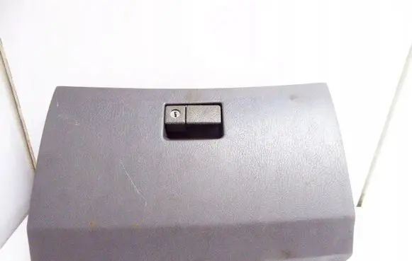 Toyota Avensis T220 Glove box 55550-05030