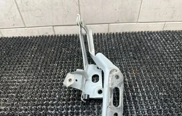 Honda Jazz IV GR Engine bonnet/hood hinges