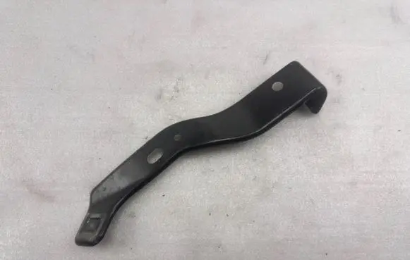 Ford Mustang VI Fender mounting bracket JR3B16C198BB JR3B16C198