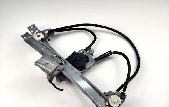 Opel Tigra B Front door window regulator with motor 93163589 93163589R