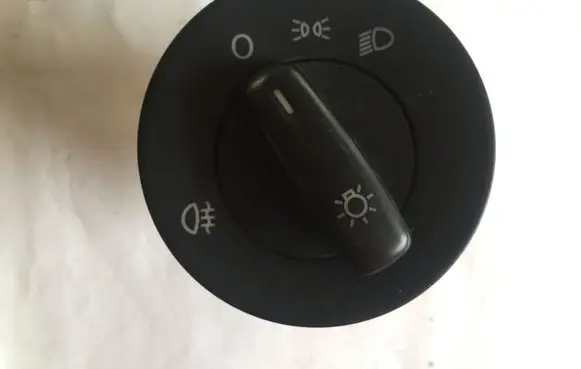 Skoda Octavia Mk2 (1Z) Light switch 1Z0941431B