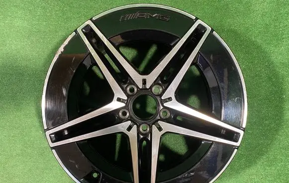Mercedes-Benz C W206 R18 alloy rim A2064016600