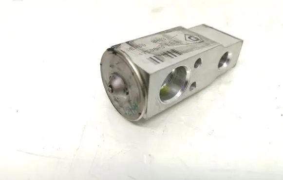 Lexus IS 220D-250-350 Air conditioning (A/C) expansion valve 4475003100 8H03